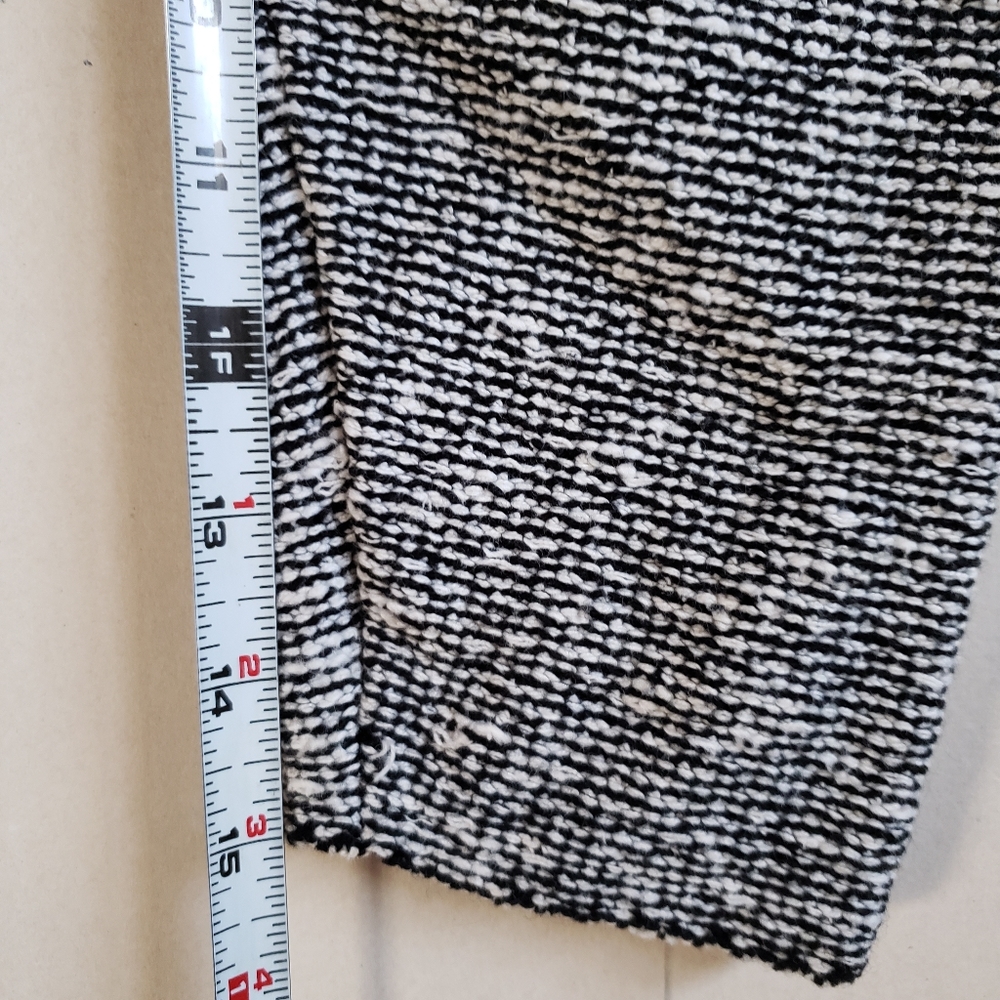 vintage black and white vintage knit 1980s cozy cropped Sweater, women's size M - Picture 12 of 15